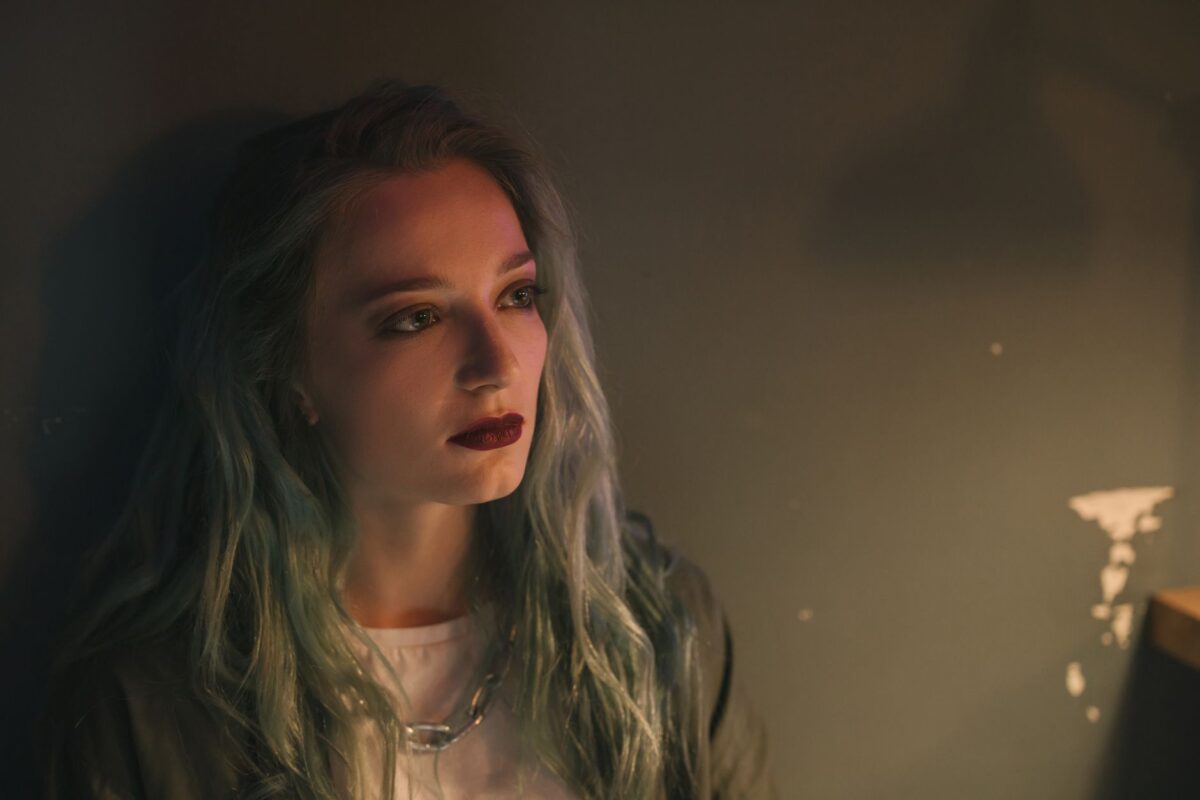 emma ruth rundle analyser strong these