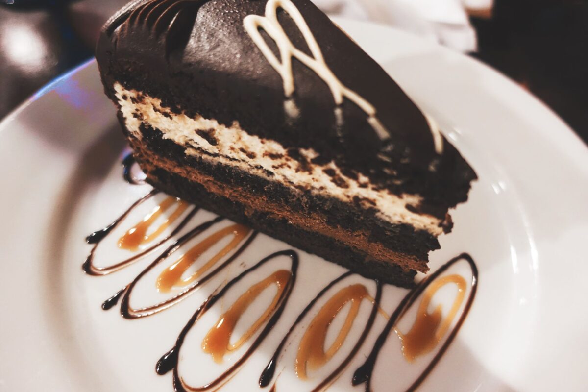 live review cake